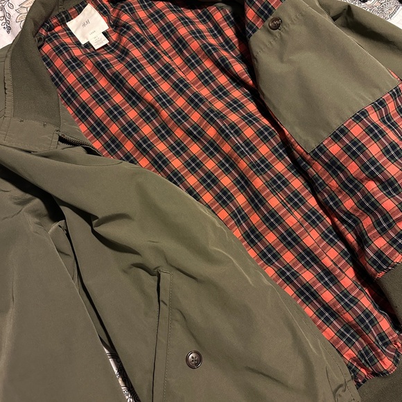 Jacket - Picture 2 of 4